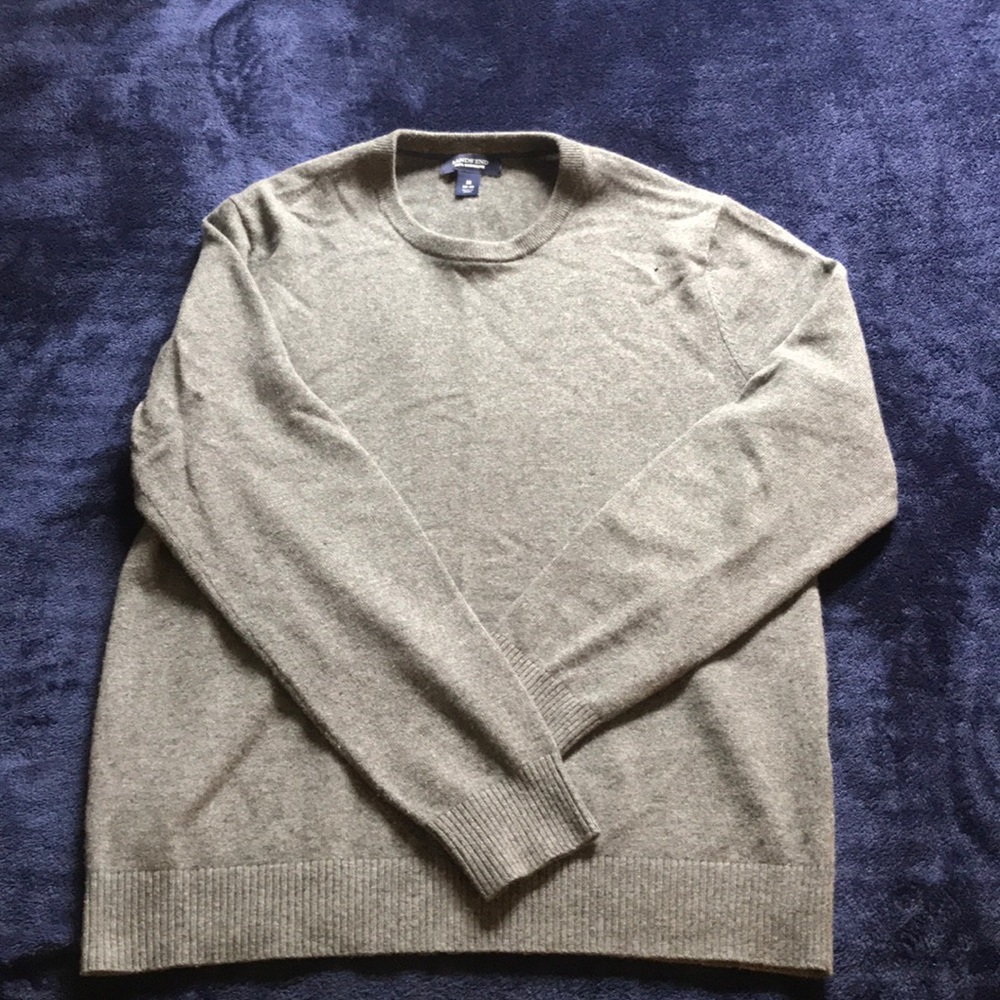 Lands Ends men’s 100% cashmere sweater